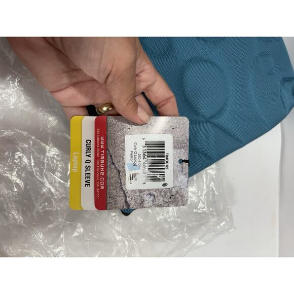 Timbuk2 Quilted Curly Q Laptop Sleeve Blue Computer Case Peacock M Brand‎ New - Picture 4 of 8